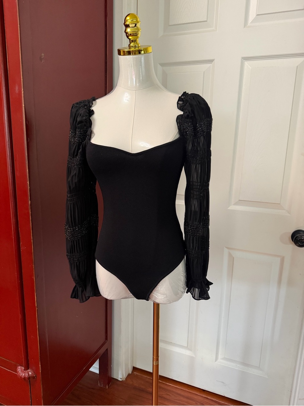 Astr Black Puff-Sleeve Long-Sleeve Bodysuit